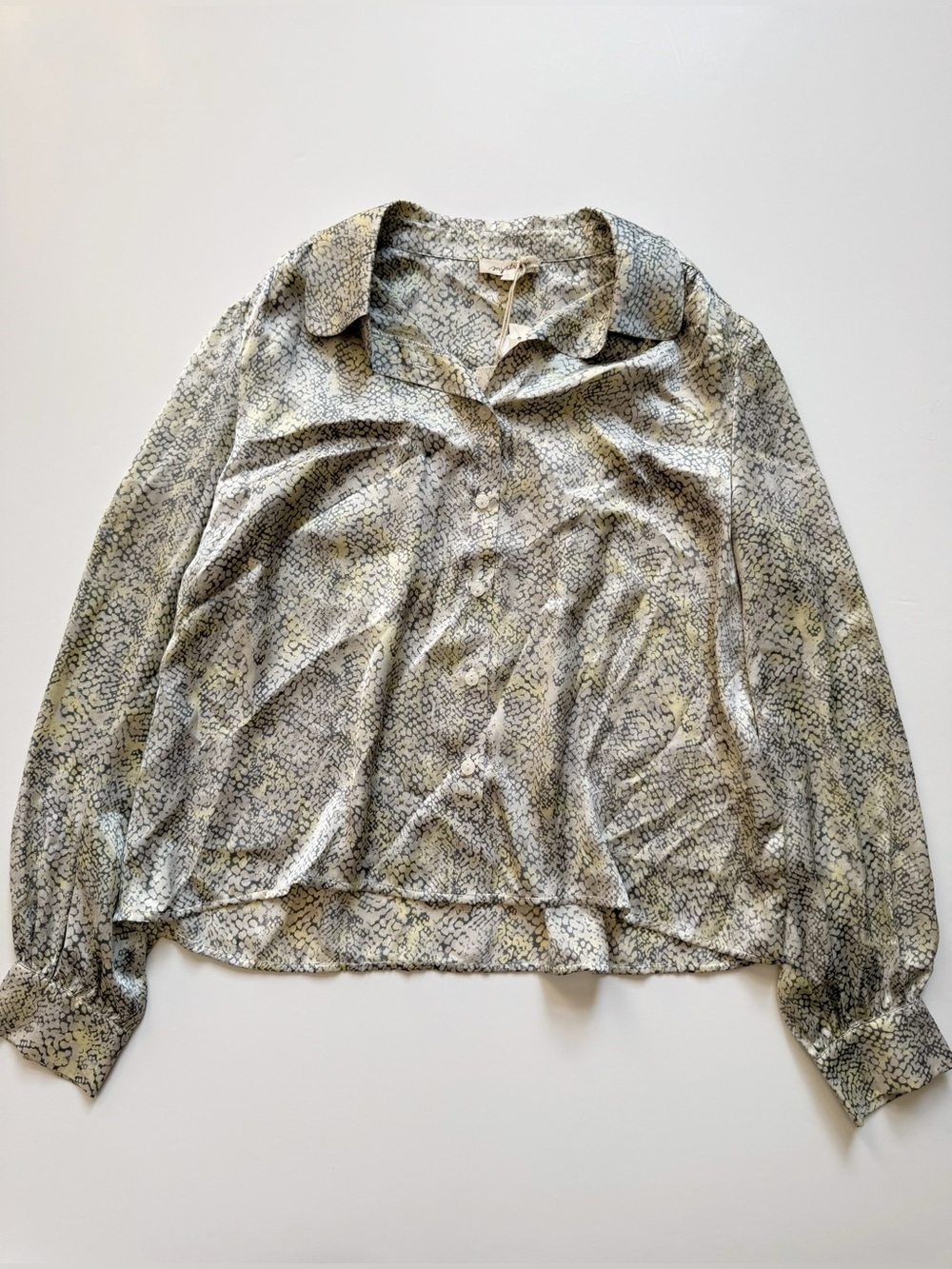 Mystree Button Down Blouse Top with snake skin print S Small NWT